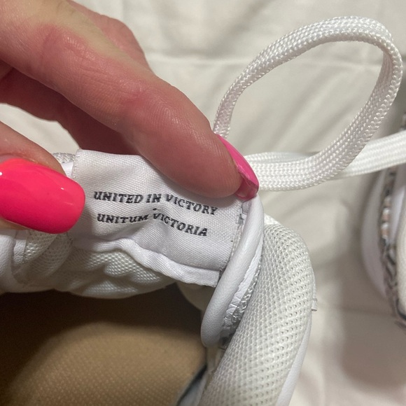 Like new Nike Air Force 1 Low United in Victory White - Picture 11 of 16